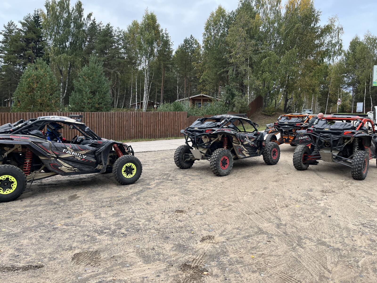 Колонна багги на базе XFAMILY